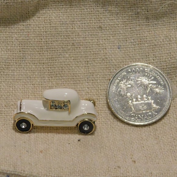 CLASSIC CAR Brooch - Picture 6 of 13
